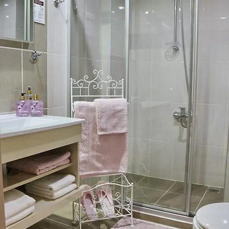 Enar Hotel 3*